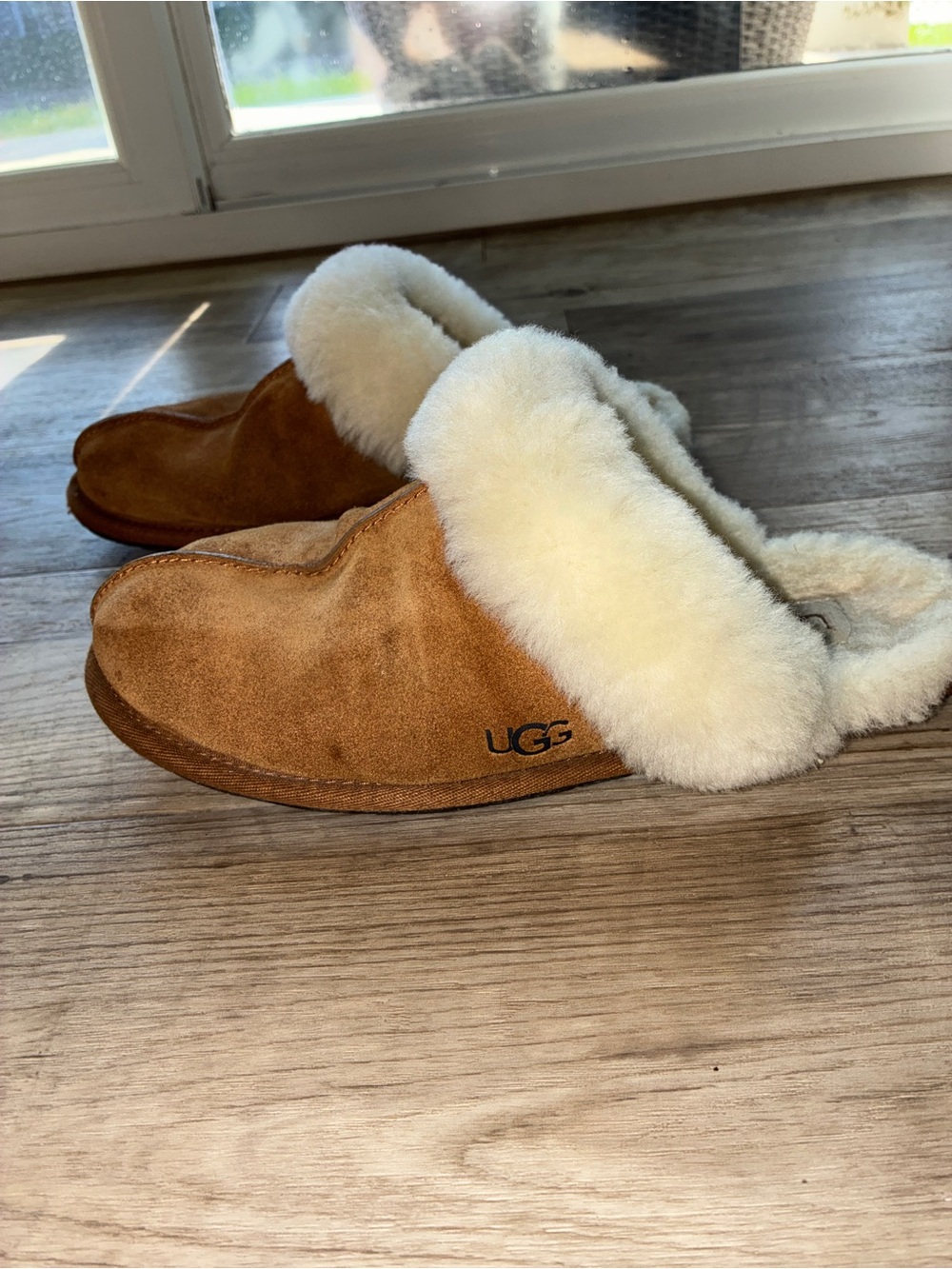 Ugg chestnut slippers